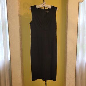 Adrienne Vittadini Black V-Neck Sleeveless Dress with Jacket. Day-to-Evening